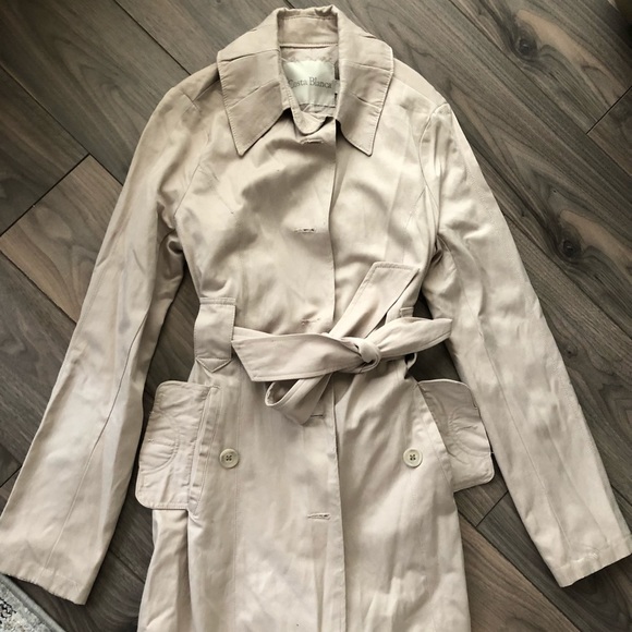 Costa Blanca Trench Coat
